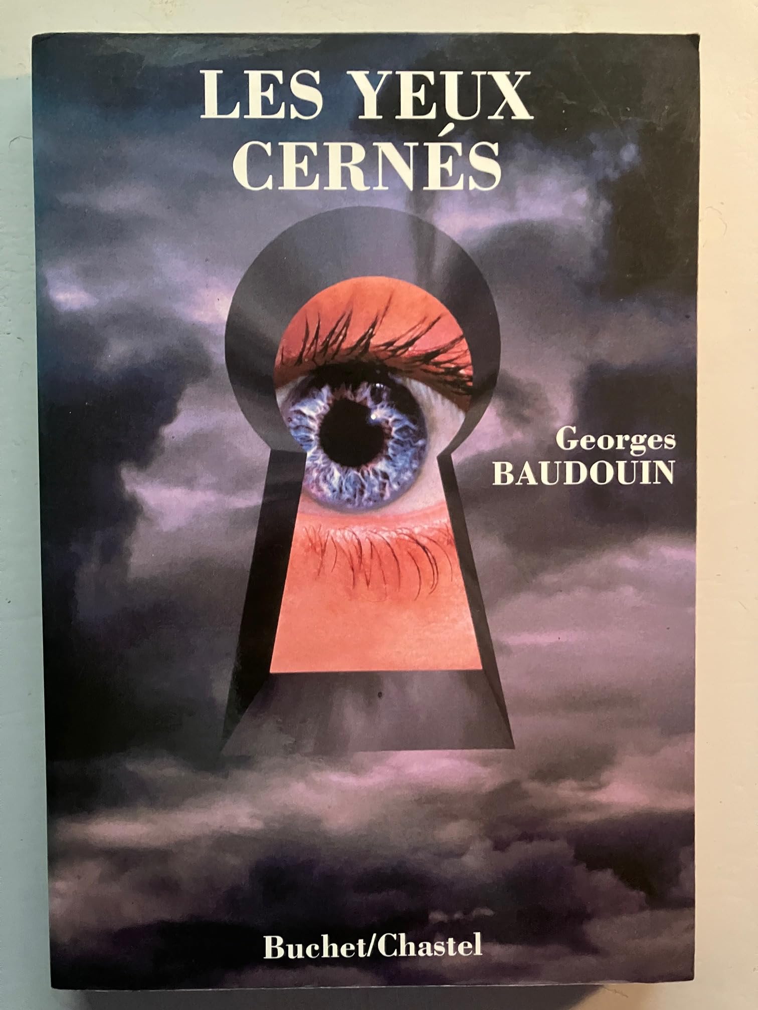 Amazon.co.jp: Les yeux cernés : Japanese Books